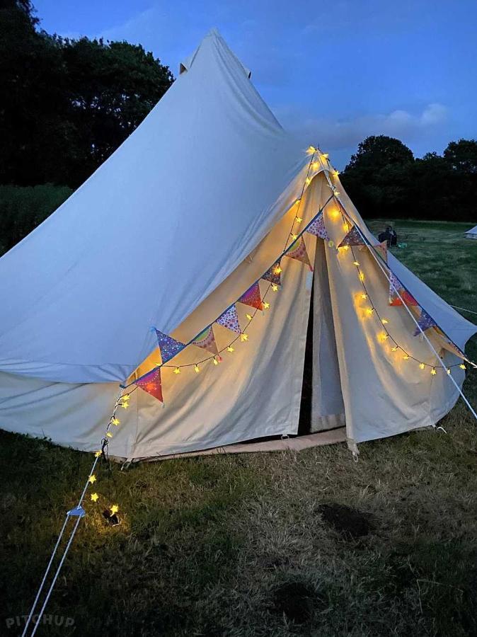 Dorset Glamping Fields Hotel Corfe Mullen Exterior photo