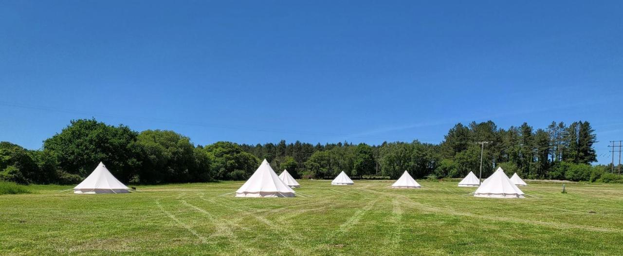 Dorset Glamping Fields Hotel Corfe Mullen Exterior photo