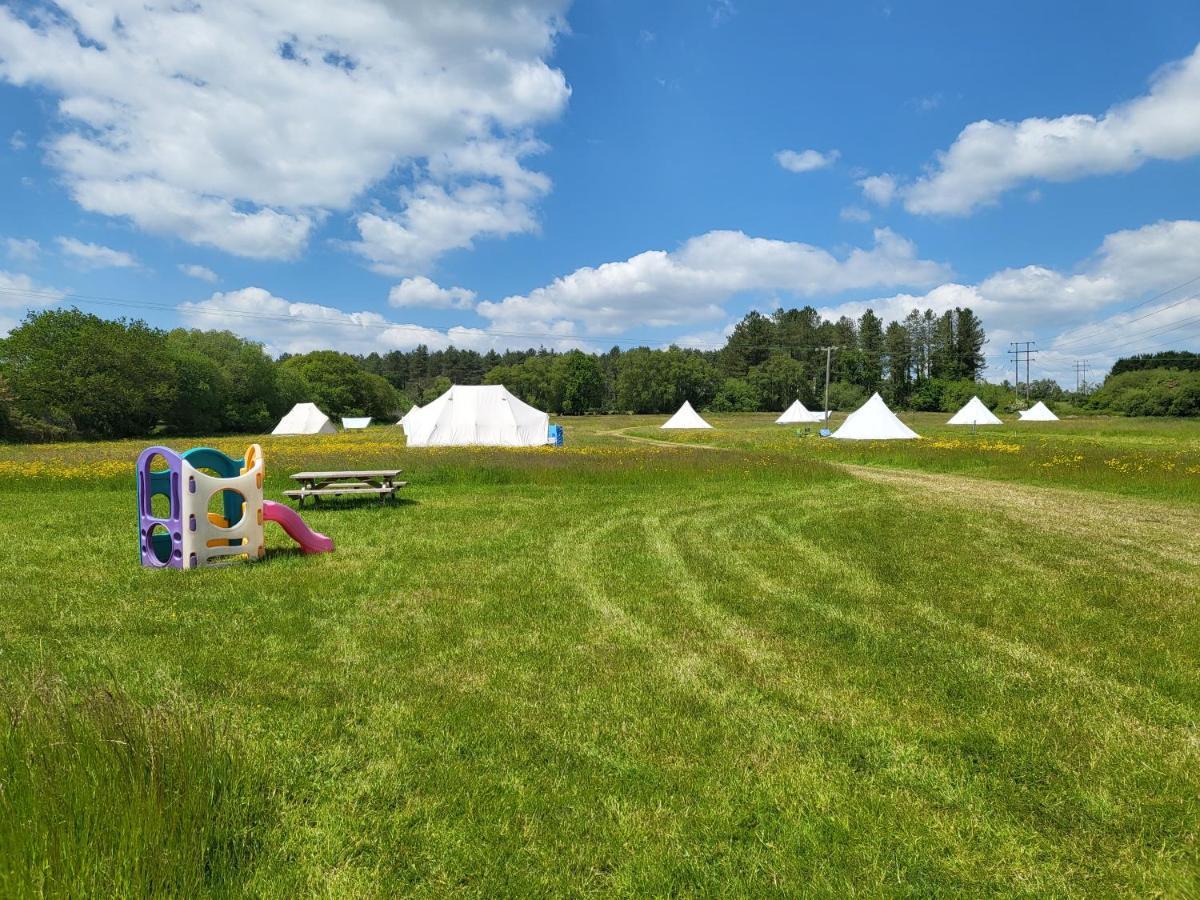 Dorset Glamping Fields Hotel Corfe Mullen Exterior photo
