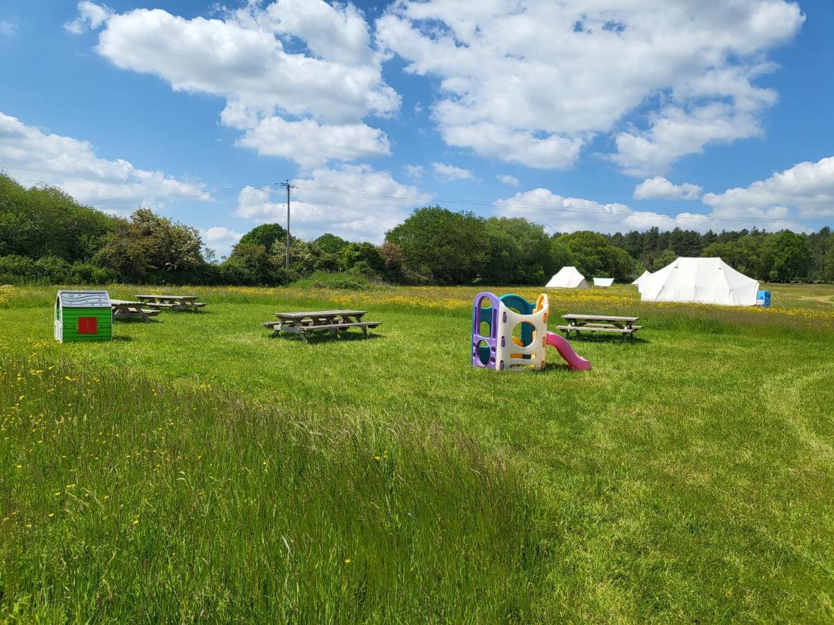 Dorset Glamping Fields Hotel Corfe Mullen Exterior photo